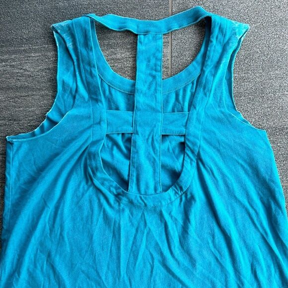 NWOT Chaser Sleeveless Tank Top Cut-Out Back Festival Style in Turquoise Small - Picture 10 of 16